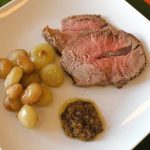 Arrosto con cipolle in agrodolce e composta di cipolle rosse